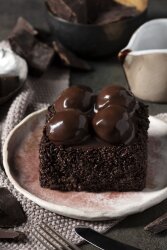 Rella Bitter Profiterol Pasta Kare - Rella Cake